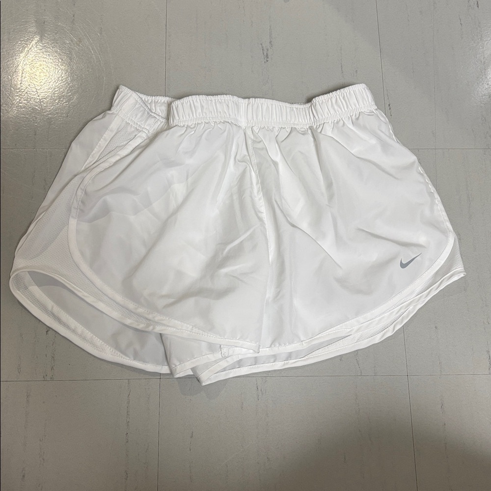 Nike Tempo Dri Fit Running White Shorts Size XL - Picture 2 of 5